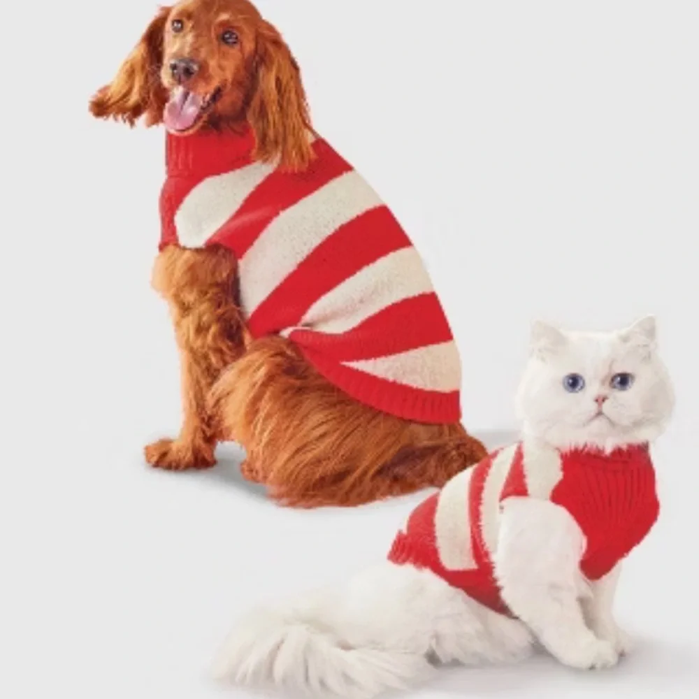 Bundle of 2 Boots & Barkley White and Red Pet Sweaters size Small